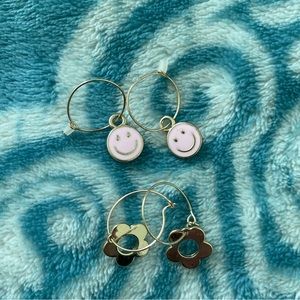 Flower/Smiley Small Hoops